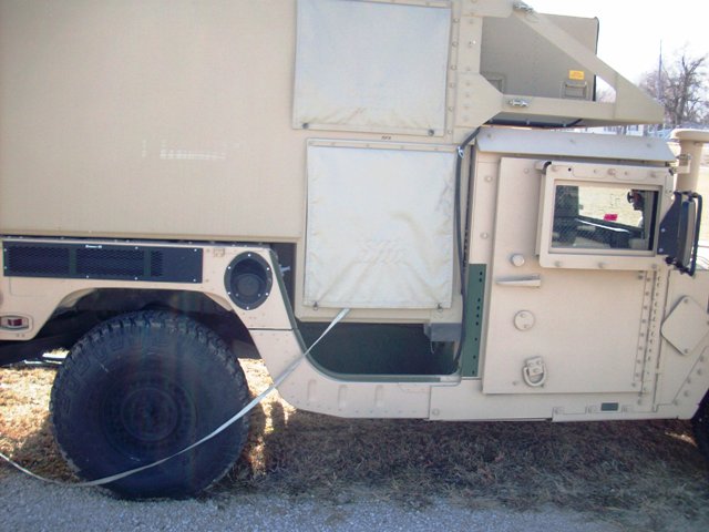 Warwheelsnet M1152 Hmmwv Expanded Capacity Cargotroop Carrier Photos